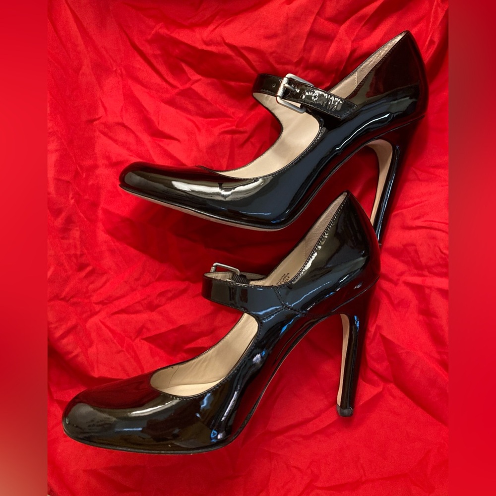 Michael Kors Black Patent Heels - Picture 4 of 11